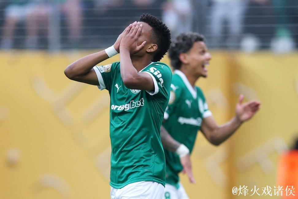 埃斯特旺:世俱杯曾交手红军,此次破门激动异常 埃斯特旺:世俱杯曾交手红军,此次破门激动异常